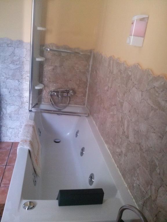 Hostal Suetxe Los Arcos Luaran gambar