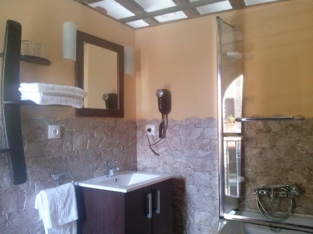 Hostal Suetxe Los Arcos Luaran gambar