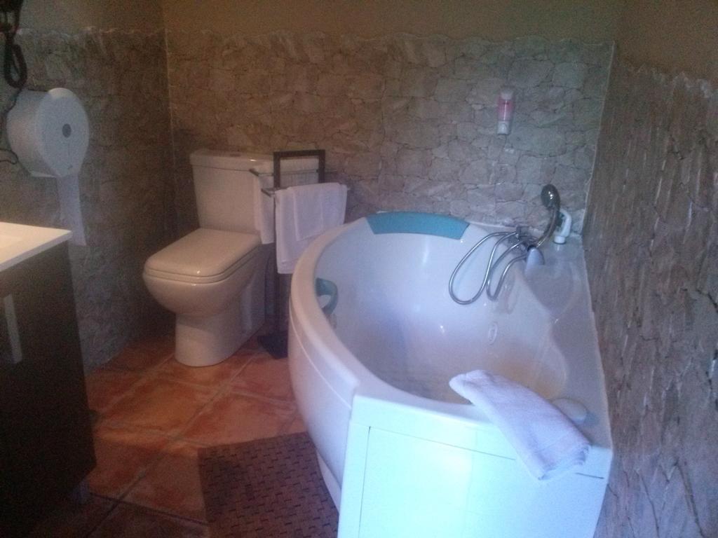 Hostal Suetxe Los Arcos Luaran gambar