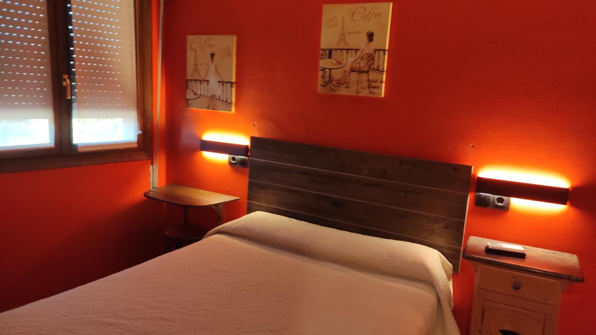 Hostal Suetxe Los Arcos Luaran gambar