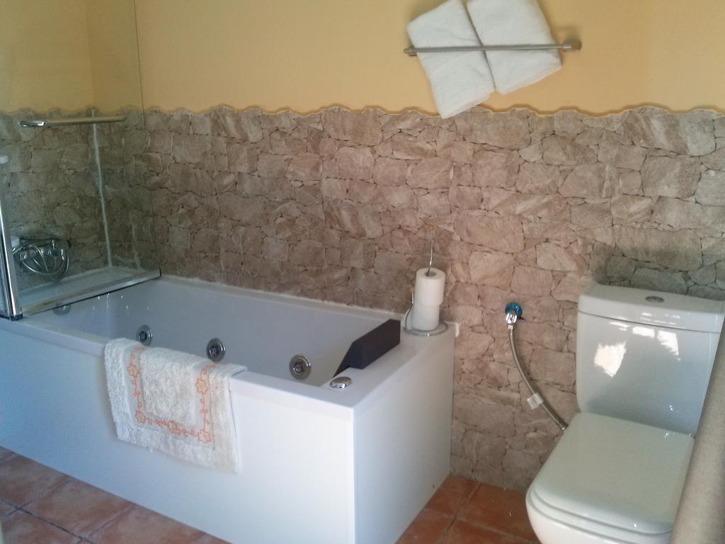Hostal Suetxe Los Arcos Bilik gambar