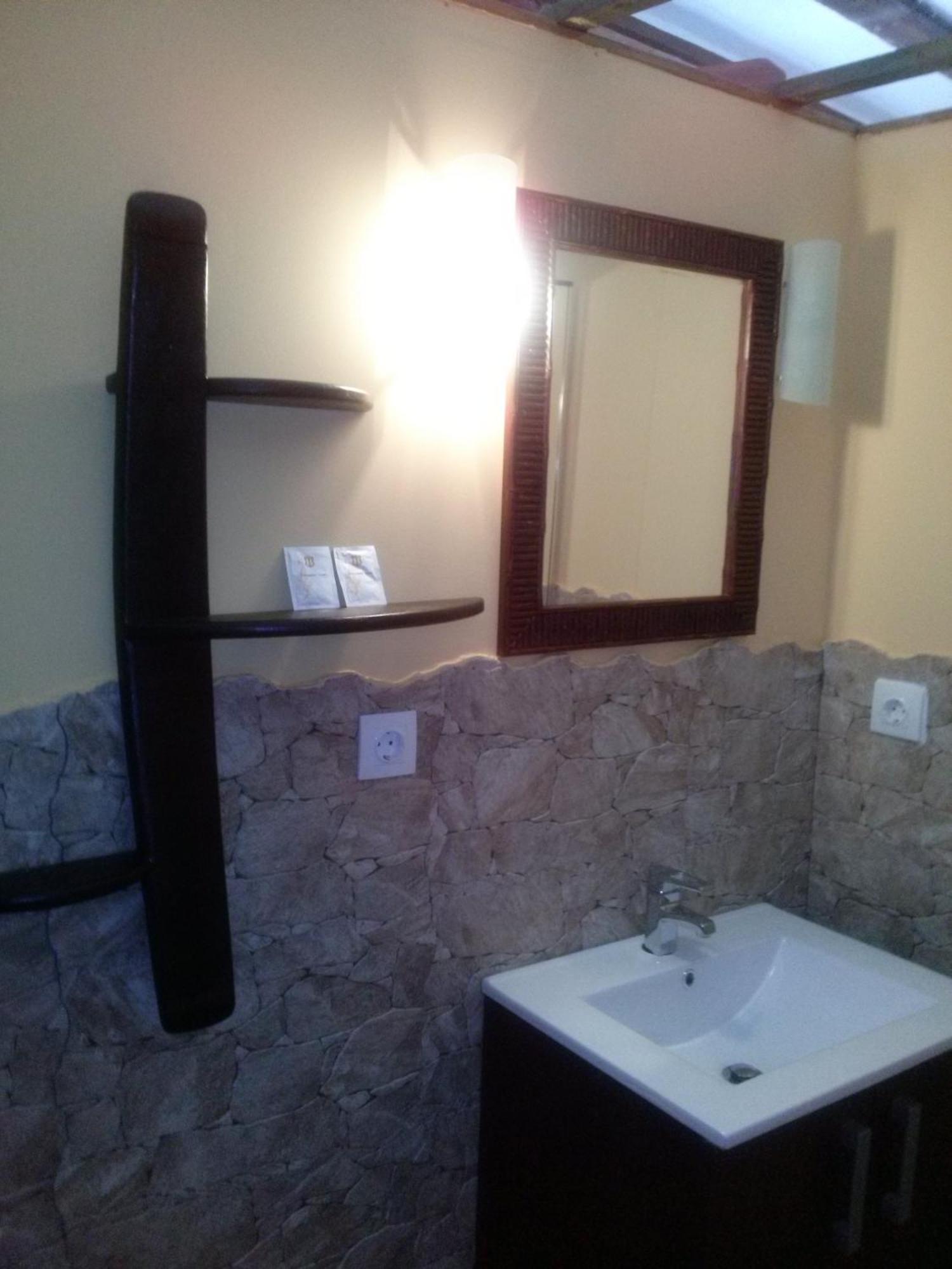 Hostal Suetxe Los Arcos Luaran gambar